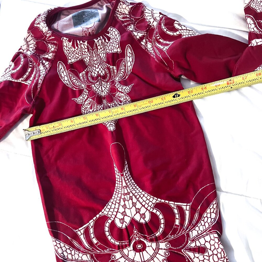 Athleta Tattoo Twist Long Sleeve Red Shirt size Small - Picture 5 of 6